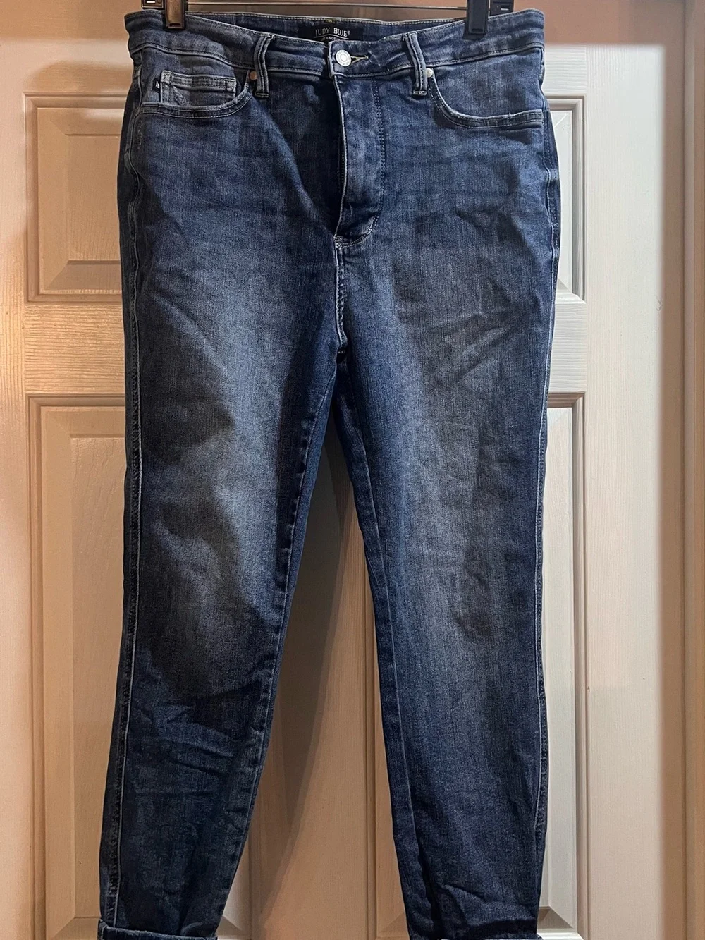 Judy Blue Non Distressed Straight Jeans - Picture 1 of 4